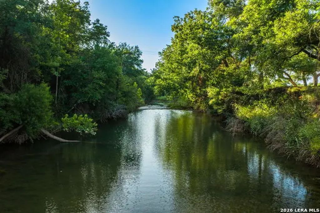 3841 W Us Highway 290, Fredericksburg