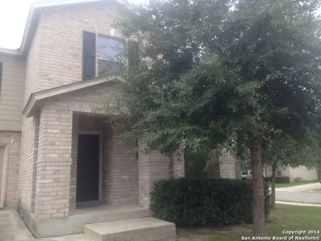 2 Bedford Bay, San Antonio