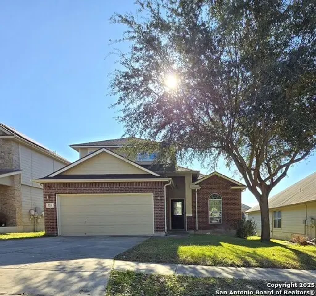225 Country Vale, Cibolo
