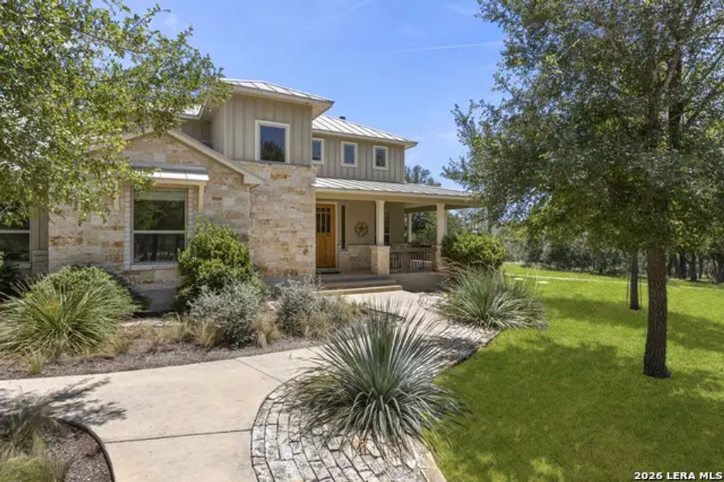 255 Dove Valley Dr, Center Point
