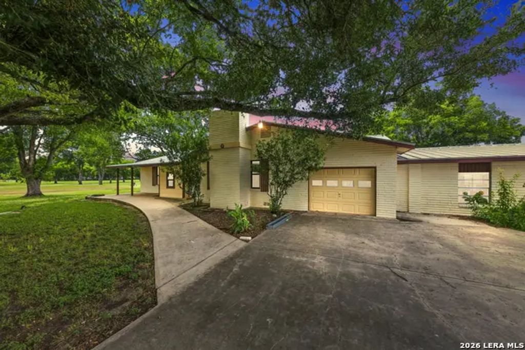 2531 Lower Seguin Rd, Marion