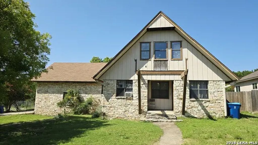 3230 Lammers St, Kerrville