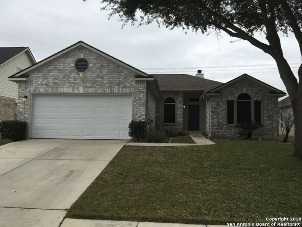 824 Cross Branch Dr, Schertz