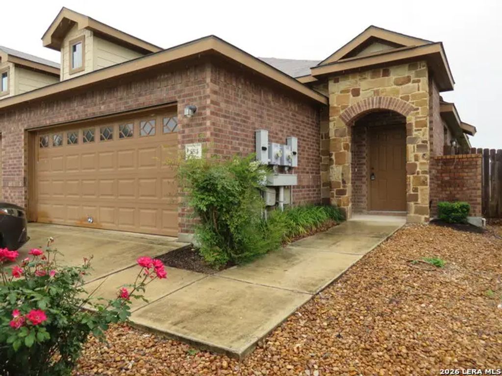 554 Creekside Cir, New Braunfels