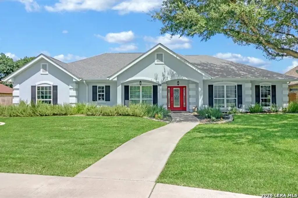 317 Sol Del Rio, Seguin