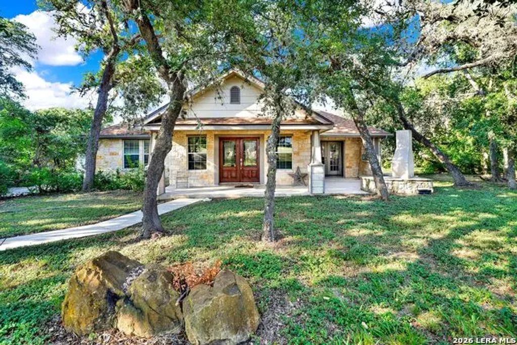 473 County Road 375, San Antonio