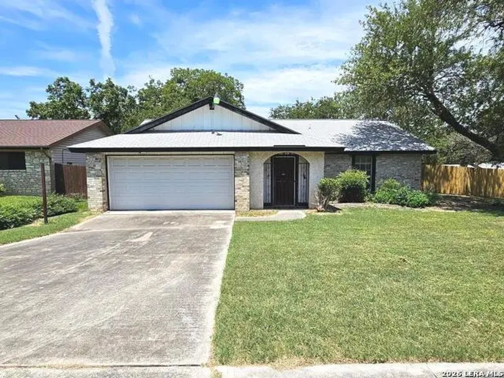 11243 El Sendero St, San Antonio