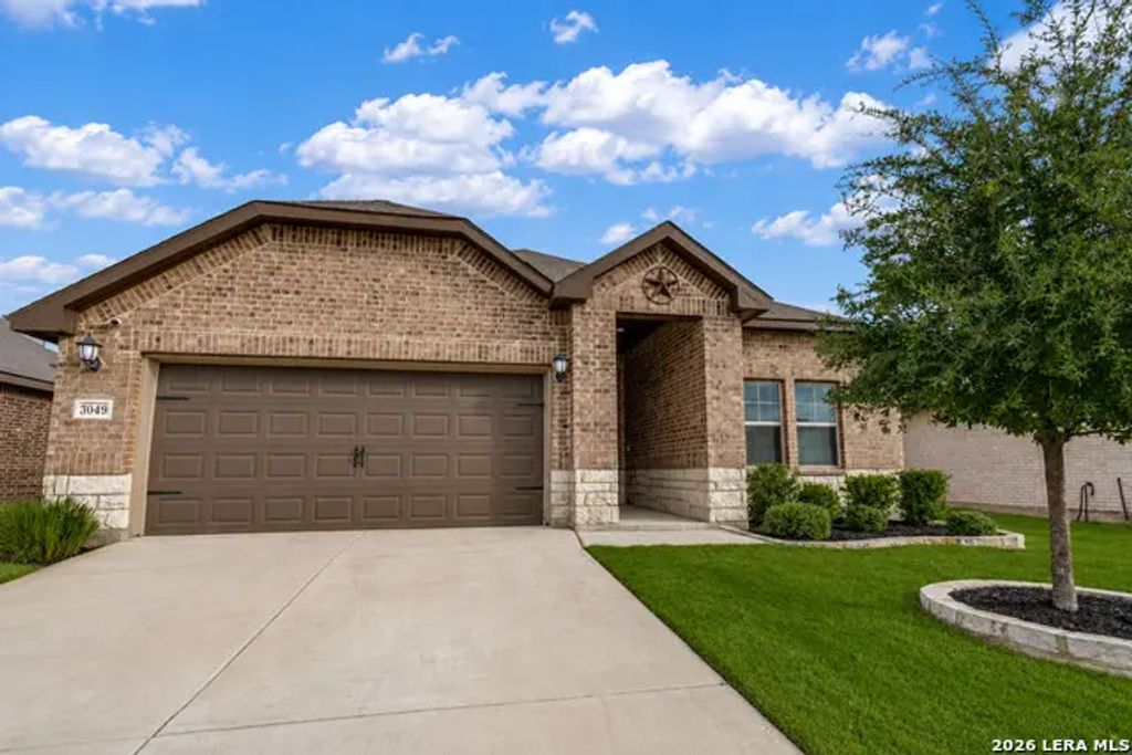 3049 Beringer Blvd, Schertz