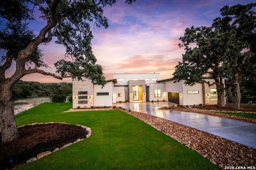 771 Early Ridge Rd, Bulverde