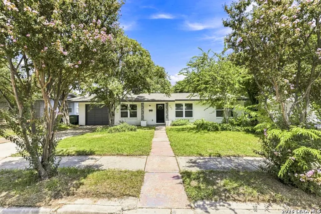 447 Senova Dr, San Antonio