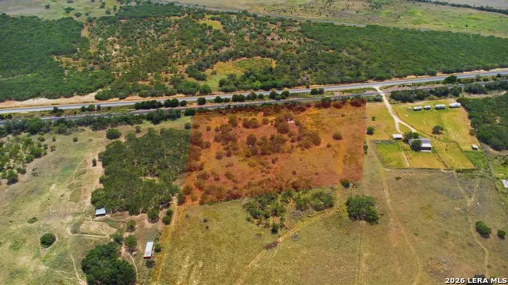 18347 County Road 163, Elmendorf