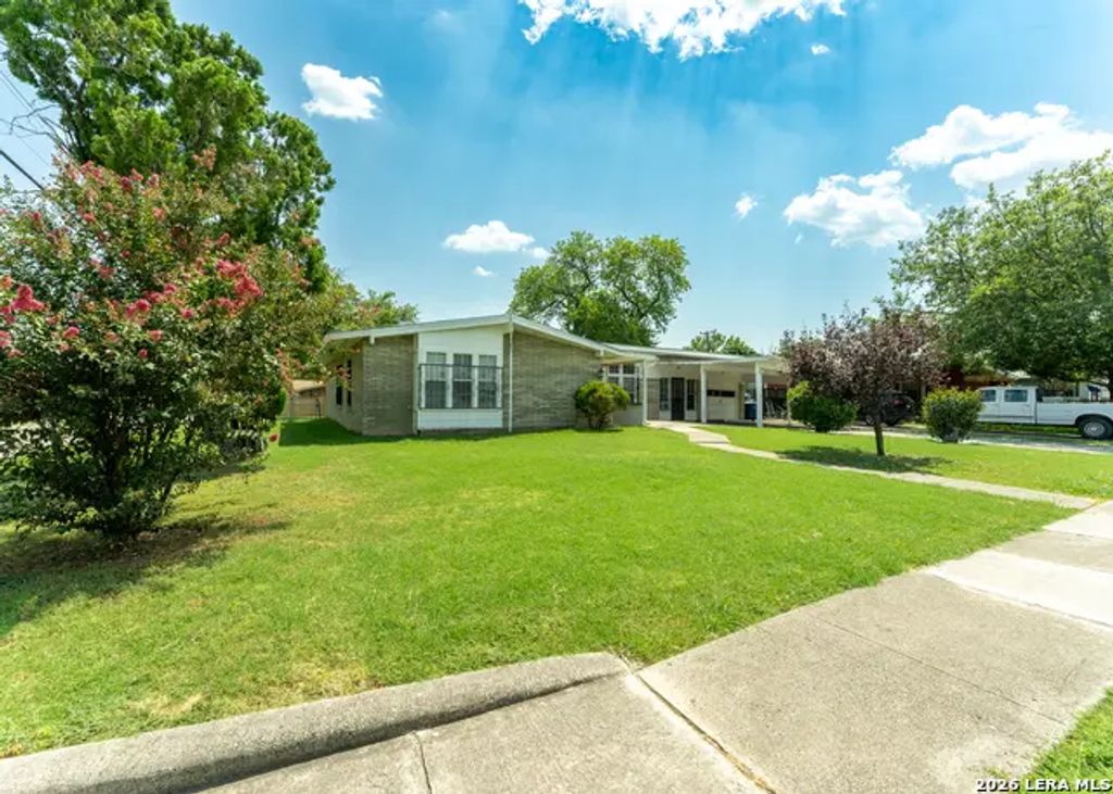 378 Millwood Ln, San Antonio