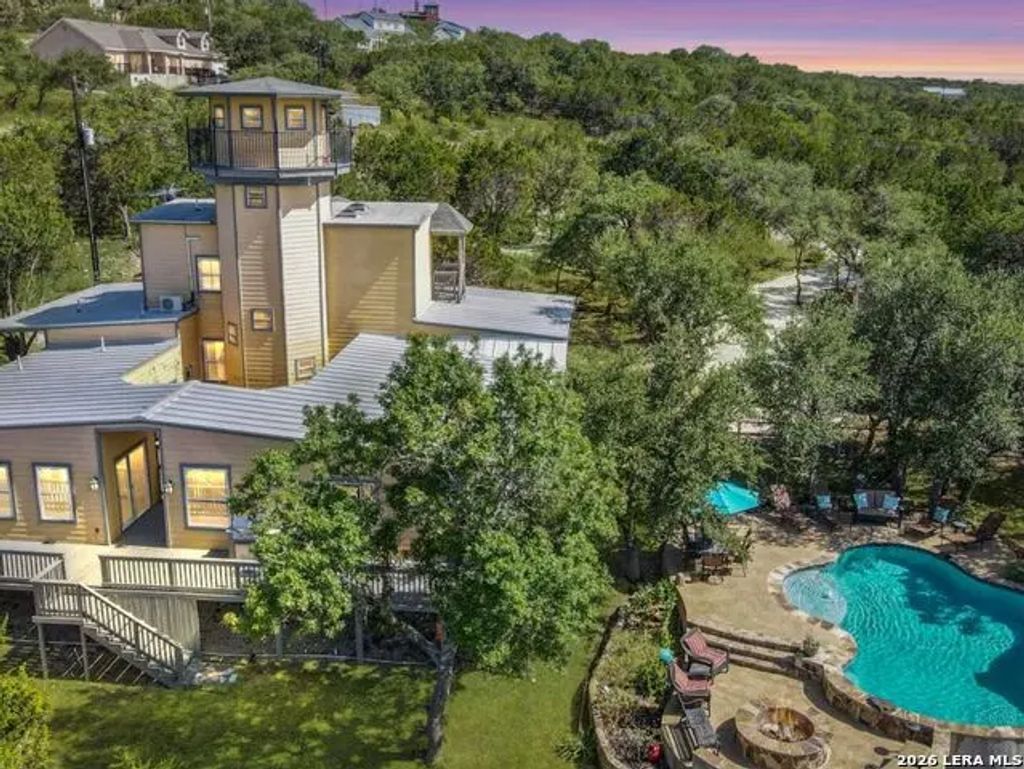243 Crazy Horse Trl, Canyon Lake
