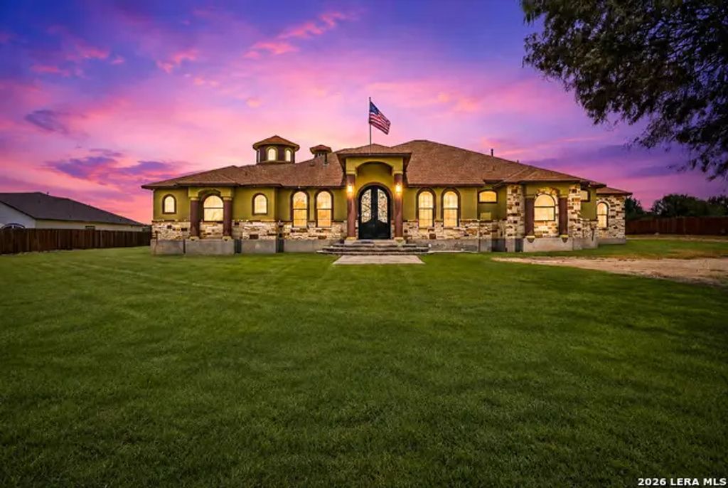 535 W Ansley Blvd, San Antonio