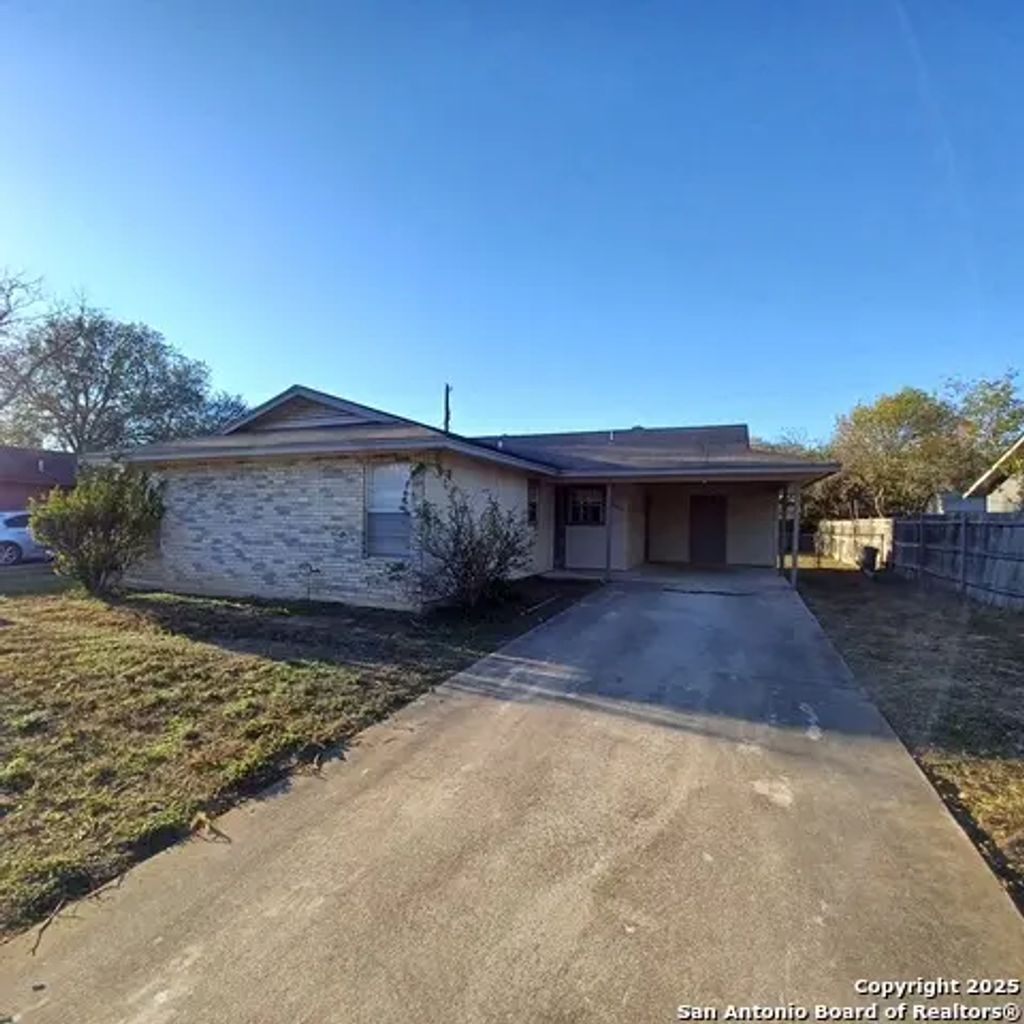1549 Lorelei Ln, New Braunfels