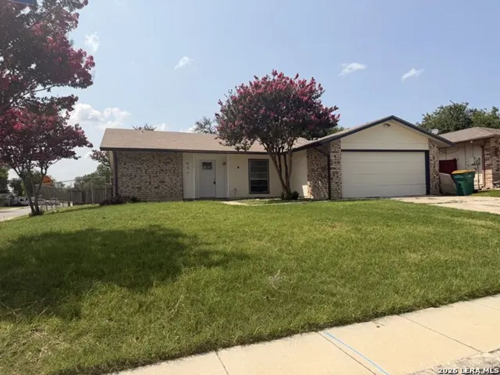 637 Jamie Sue Dr, Converse