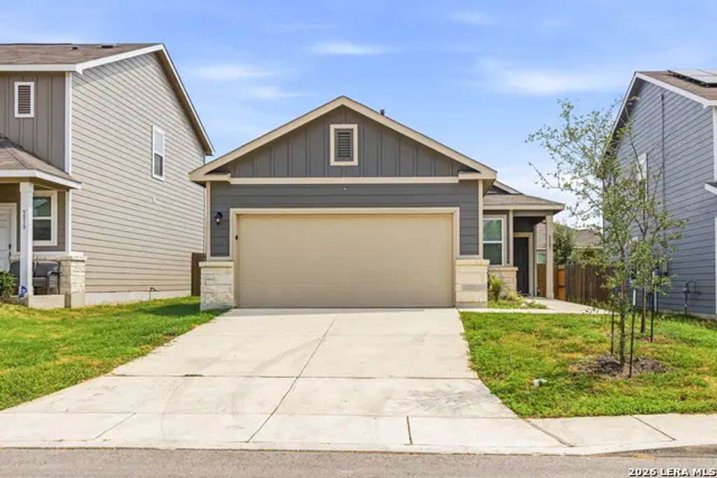 5823 Hematite Rim, San Antonio