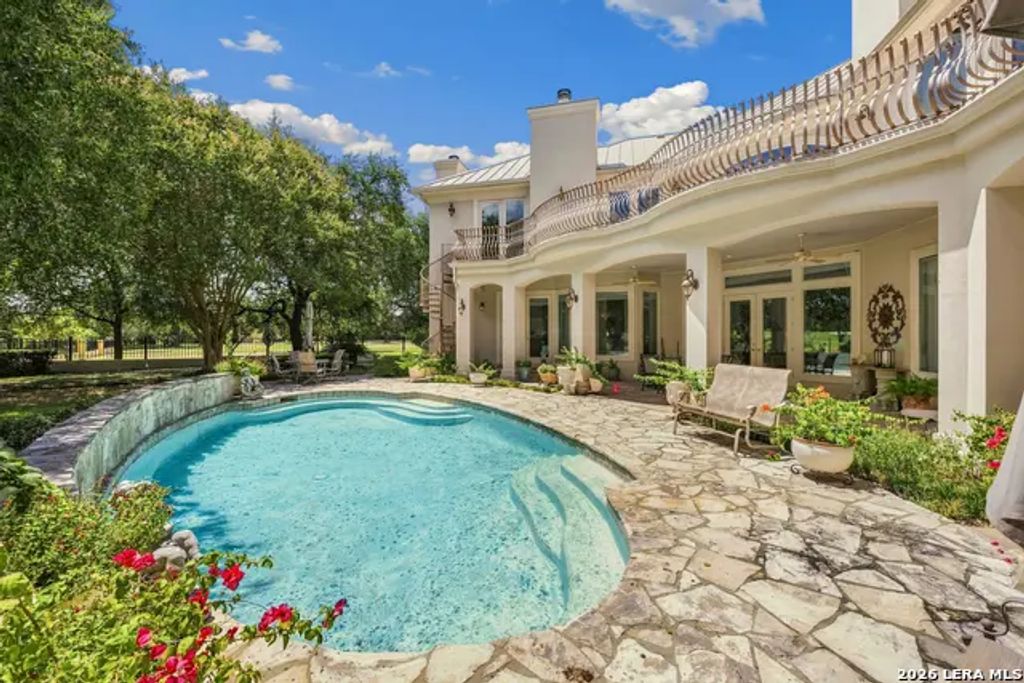 18914 De Enclave, San Antonio