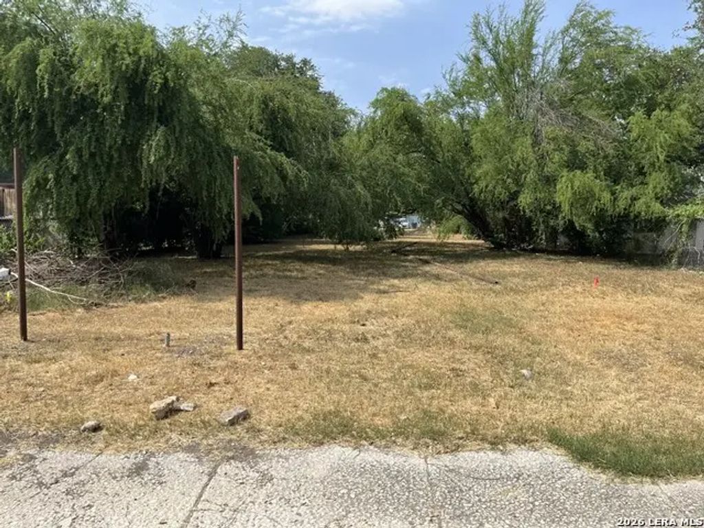 253 Amaya, San Antonio