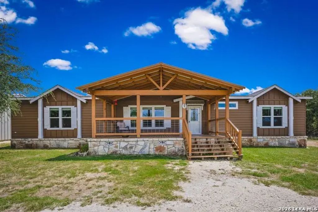 7870 Ranch Road 165, Blanco
