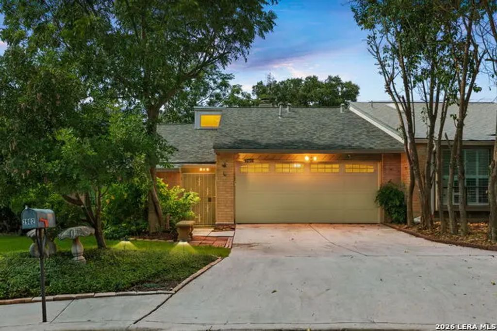 2902 Spring Bend, San Antonio