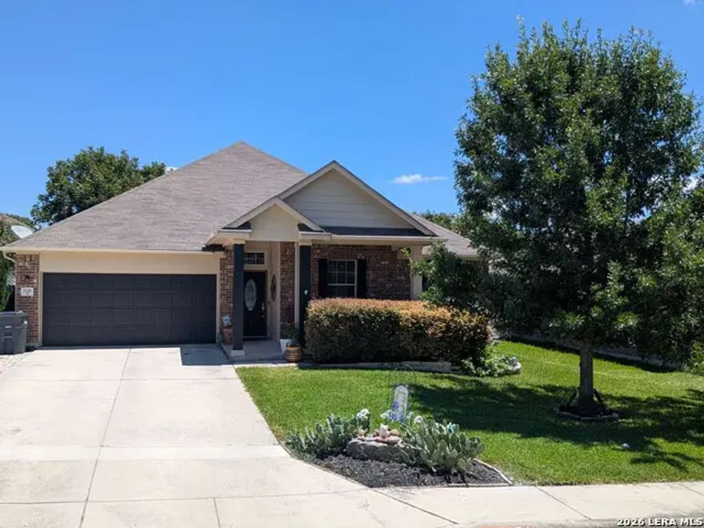 2121 Dragon Trl, New Braunfels
