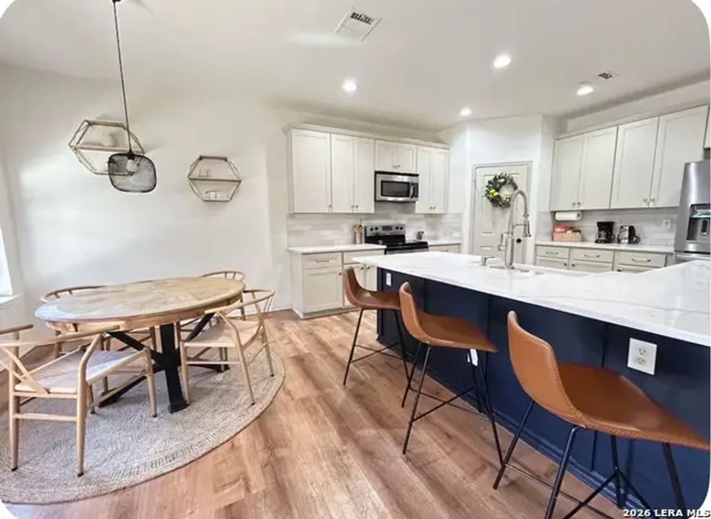 11642 Catchfly, San Antonio