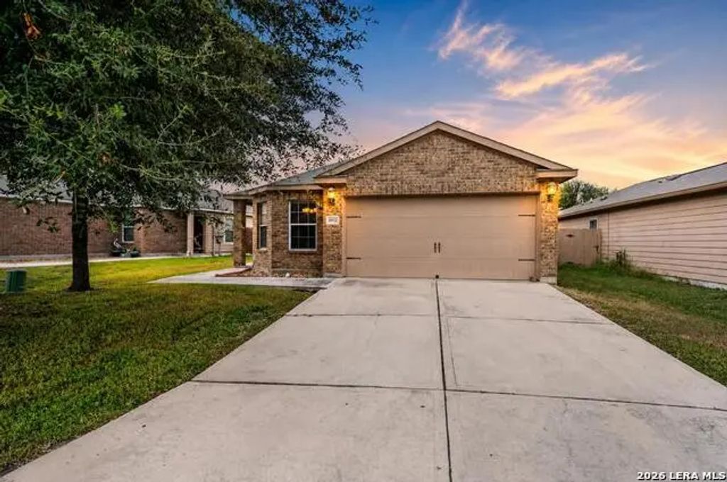 6902 Luckey Path, San Antonio