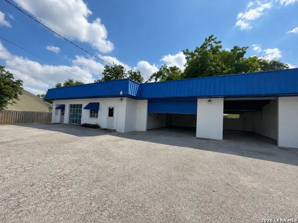 3716 S Presa, San Antonio