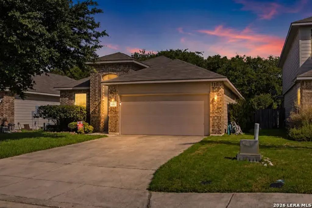 8307 Breezy Cv, Selma