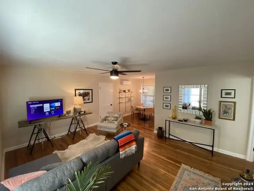 433 W Hollywood Ave 2, San Antonio