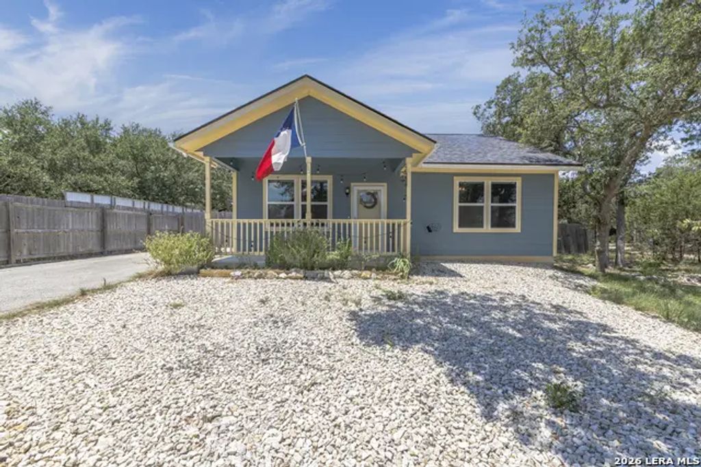 1296 Hedgestone, Canyon Lake