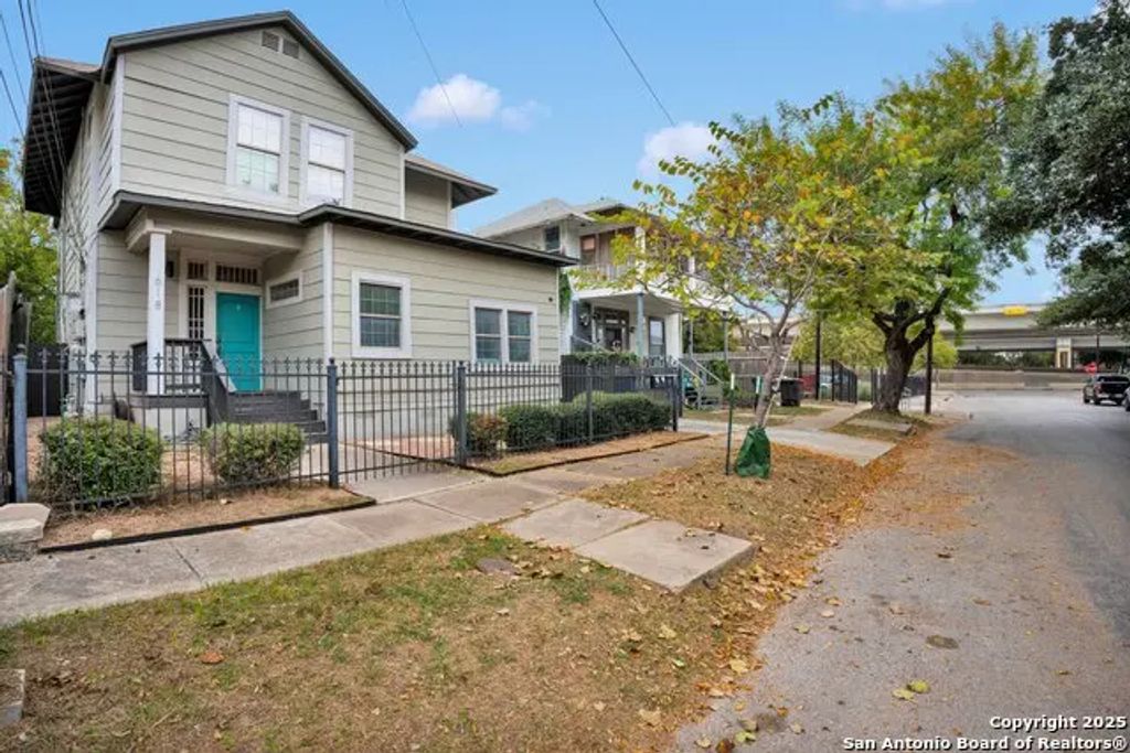 618 Atlanta St 4, San Antonio