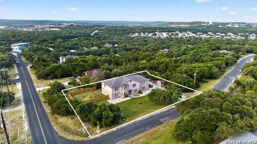403 E Vista Rdg, San Antonio