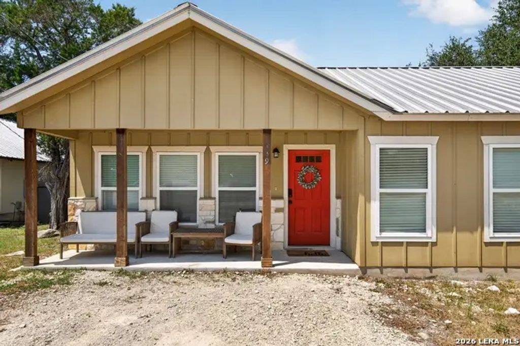 639 Rimrock Cv, Spring Branch