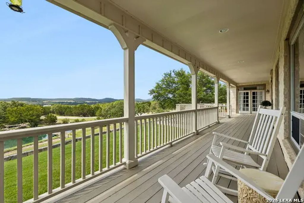 309 Lake View, Boerne