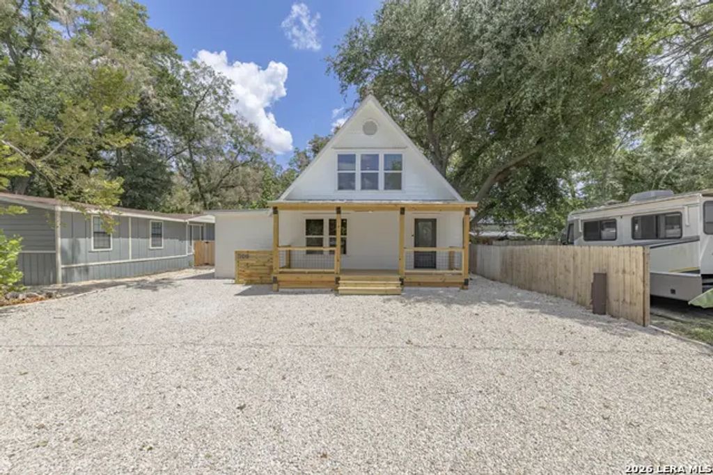 306 Placid Cove Dr, New Braunfels