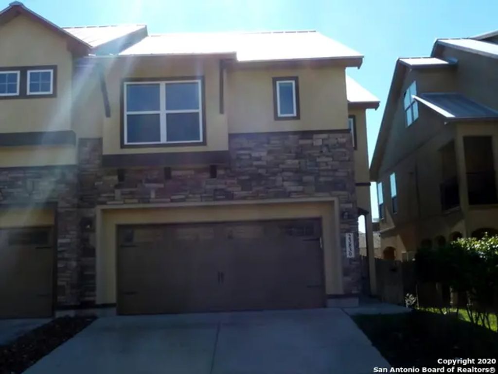 23830 Stately Oaks, San Antonio