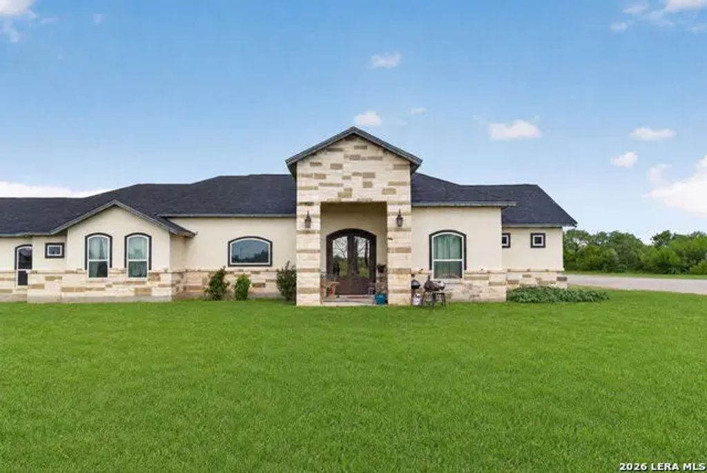 14315 Quesenberry Rd, Von Ormy