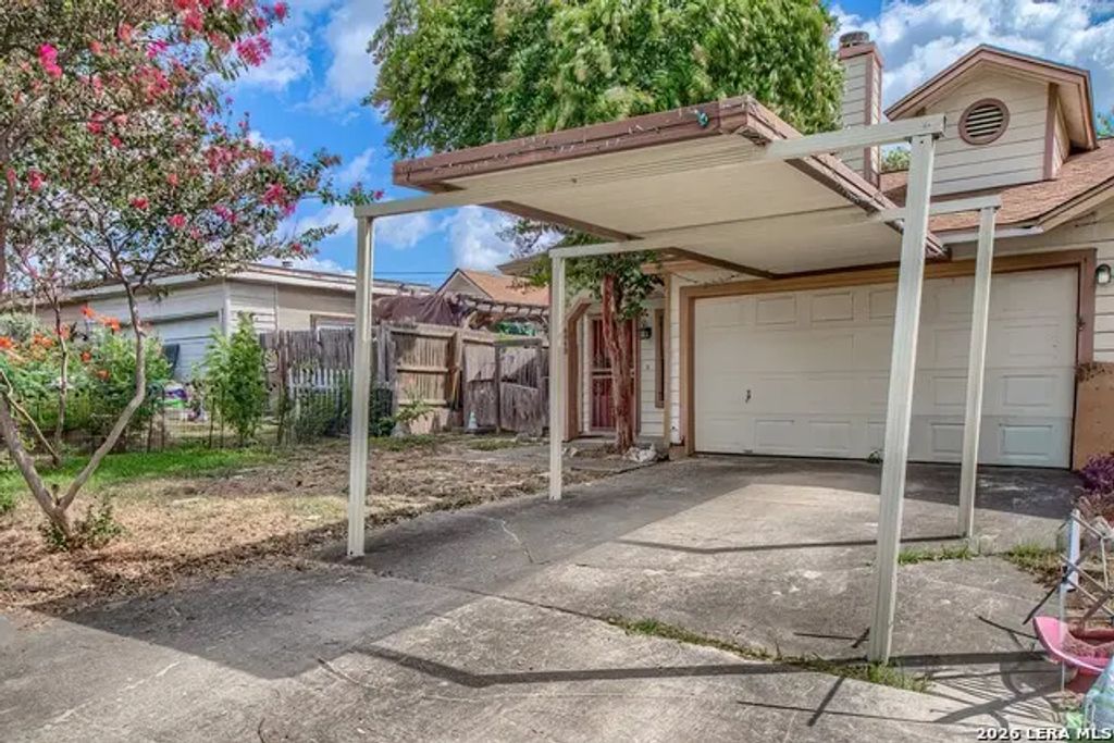 8412 Dixon Ridge 80, San Antonio