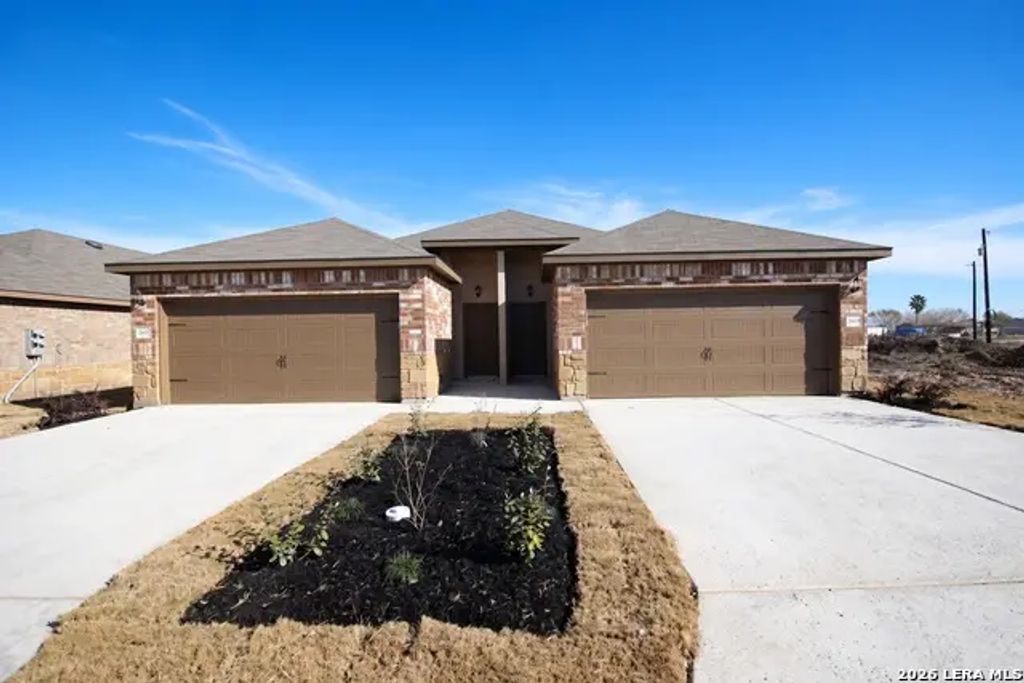 2617 - 2619 Pahmeyer Rd, New Braunfels