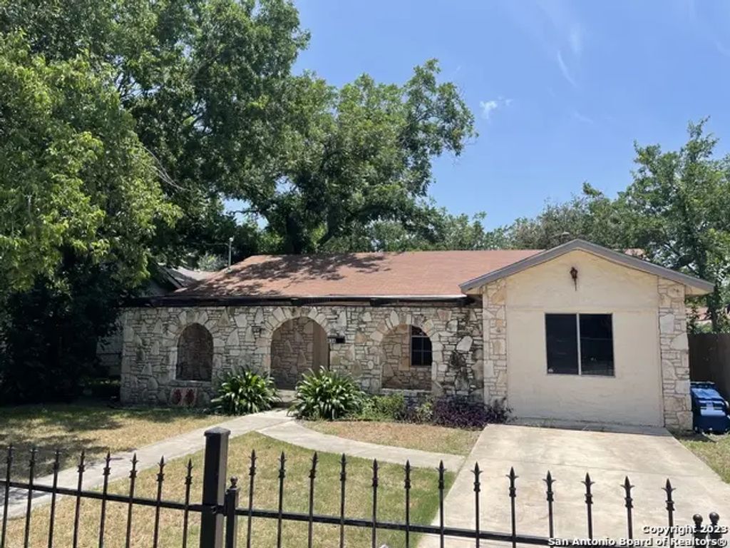 834 Porter St, San Antonio
