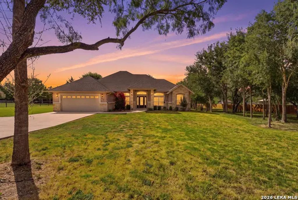 123 Tomahawk, Seguin