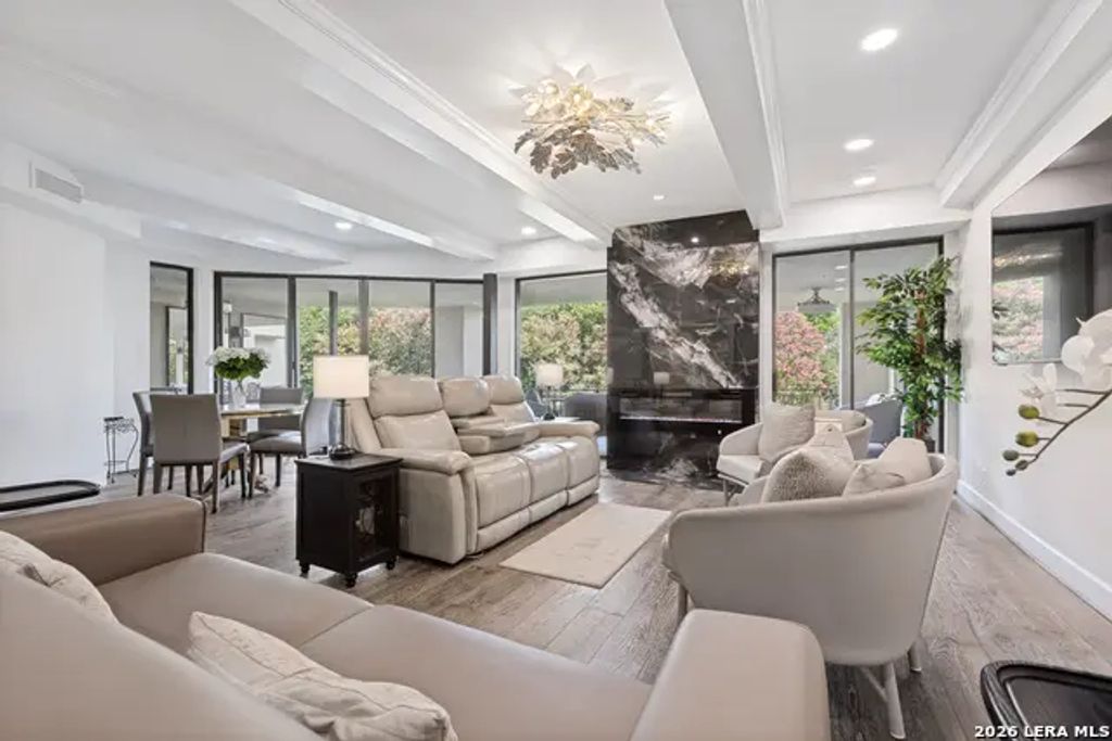 701 N St Marys Unit 16 16, San Antonio