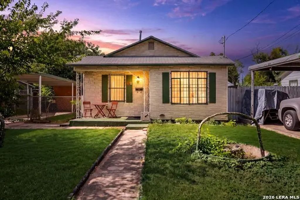 3330 W Laurel St, San Antonio