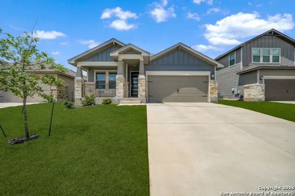 1220 Ella Xing, New Braunfels