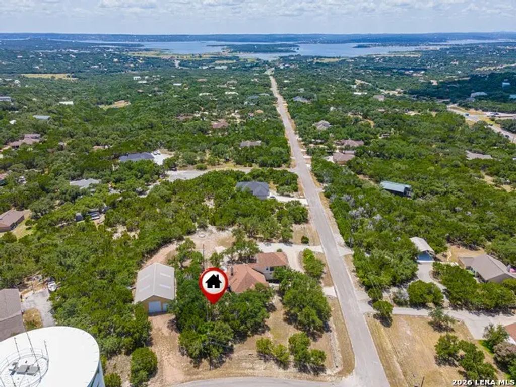 1046 Ewing Ct, Canyon Lake