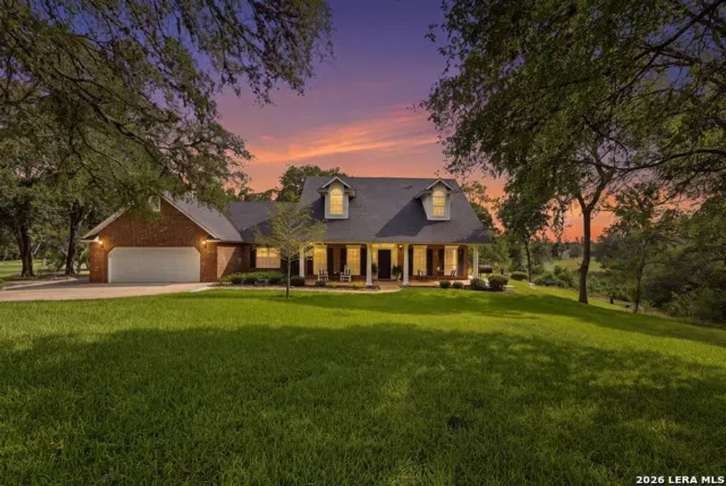 1196 Loch, Seguin