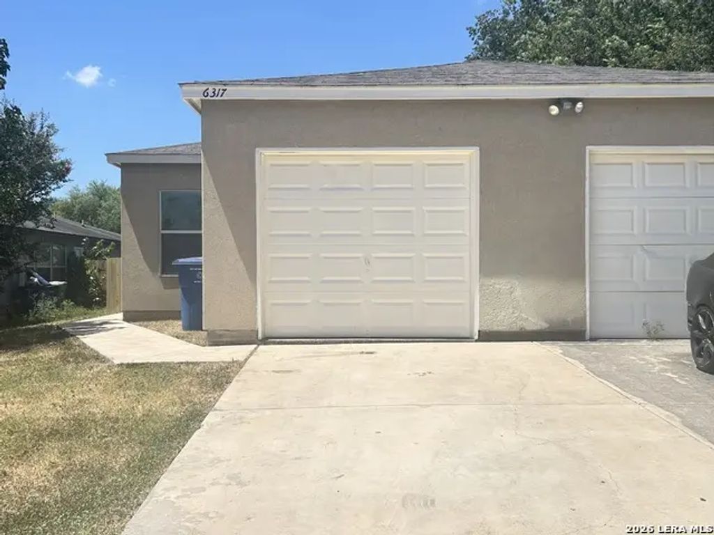 6317 Green Top Dr, San Antonio