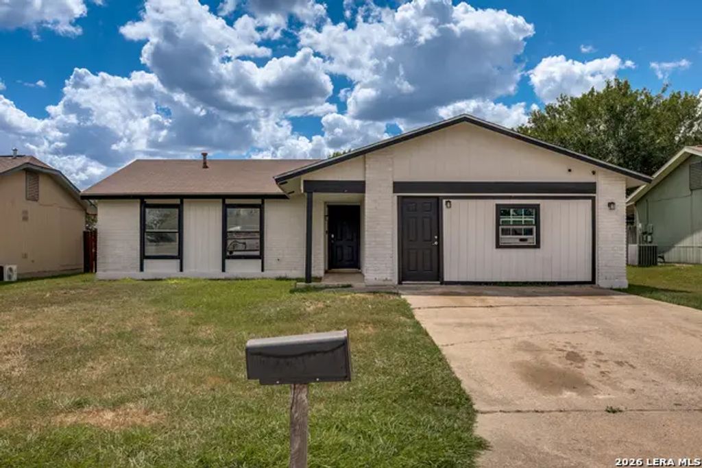 8939 Old Sky Harbor, San Antonio